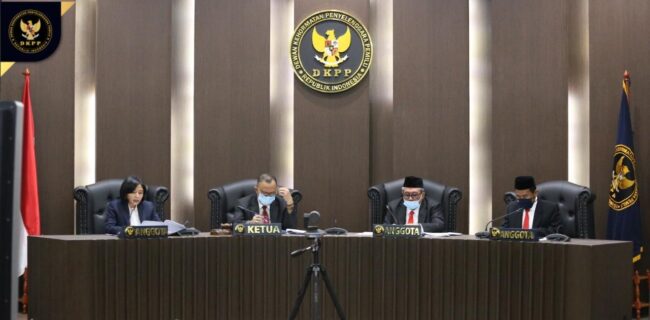 Sumbar Ketua KPU Sumba Barat Dicopot