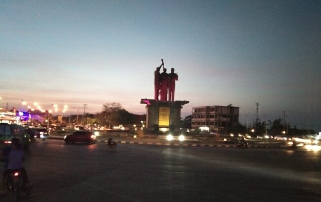 kota kupang patung tirosa