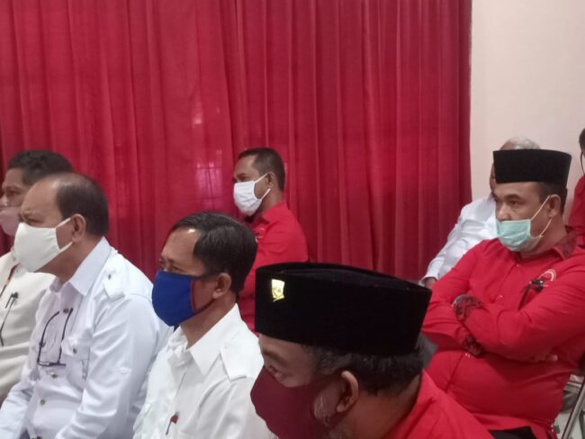 Malaka Pilkada Gendut Vs Jumbo