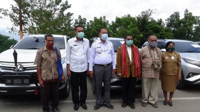 Malaka hibah mobil ke toga
