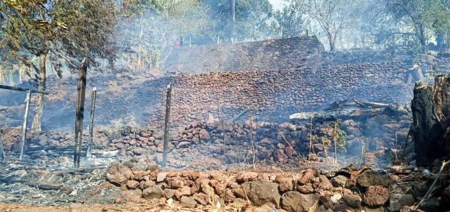 lembata rumah adat terbakar