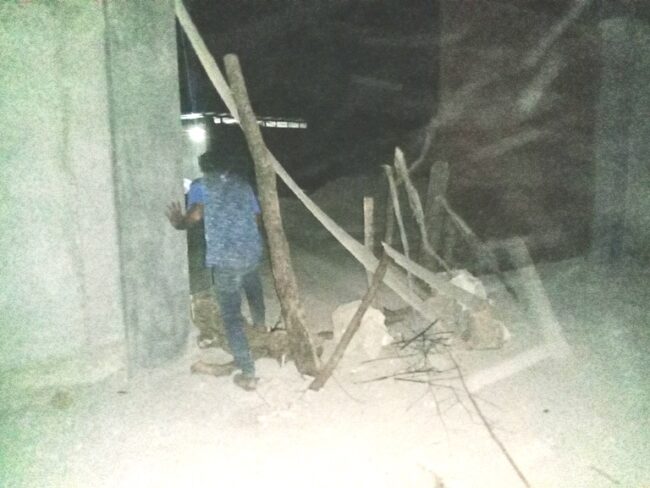 lembata warga blokir gudang himalaya