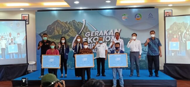 Mabar Le minerale gerakan sampah