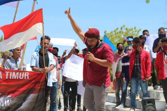 sumtim demo mahasiswa