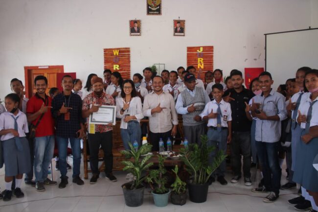 Kanis Lina 2 guru dan siswa
