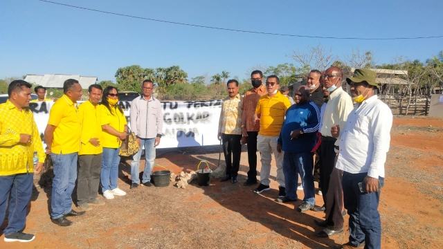 sabu takem hibahkan tanah untuk golkar