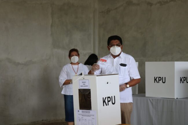 sumtim umbu lili posiif