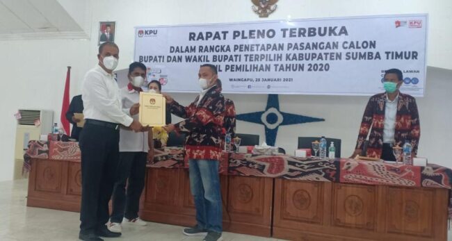 Sumba Timur KPU tetapkan bupati