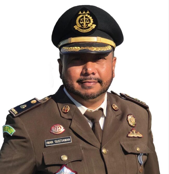 kajari ruteng iwan setiawan