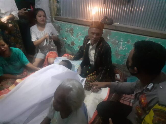 Mabar tewas disambar petir