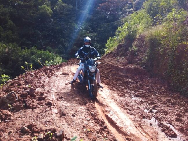 Matim jalan rusak