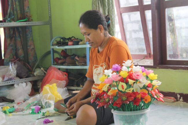 Dosen Ini Lebih Suka Menyebut Diri Penjahit 1 Ida1