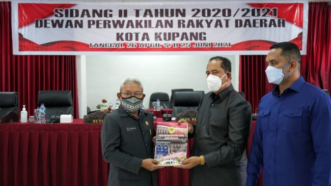 kota Kupang sidang dewan