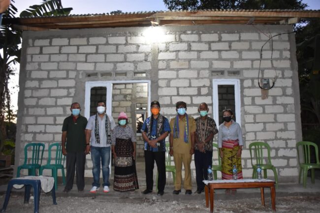 Kota Kupang bedah rumah