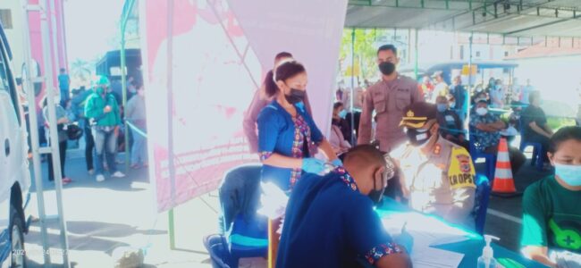 Manggarai Polres vaksinasi massal
