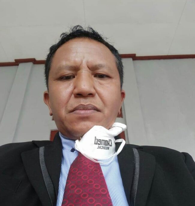 camat lamba leda timur1