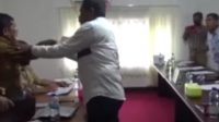 flotim ribut dewan