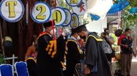 unkris wisuda