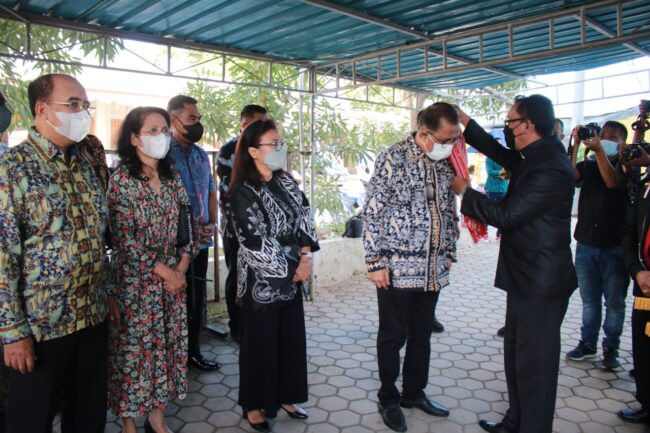 kota kupang walikota ambon