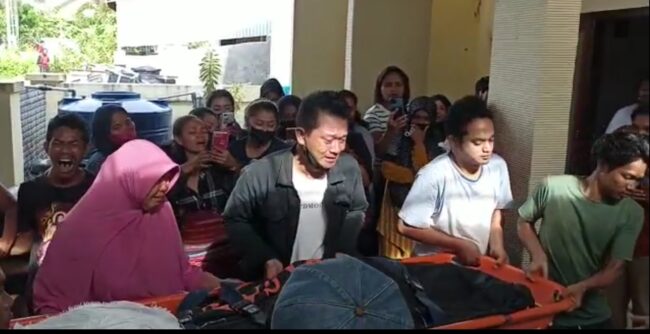 mabar wisatawan mati