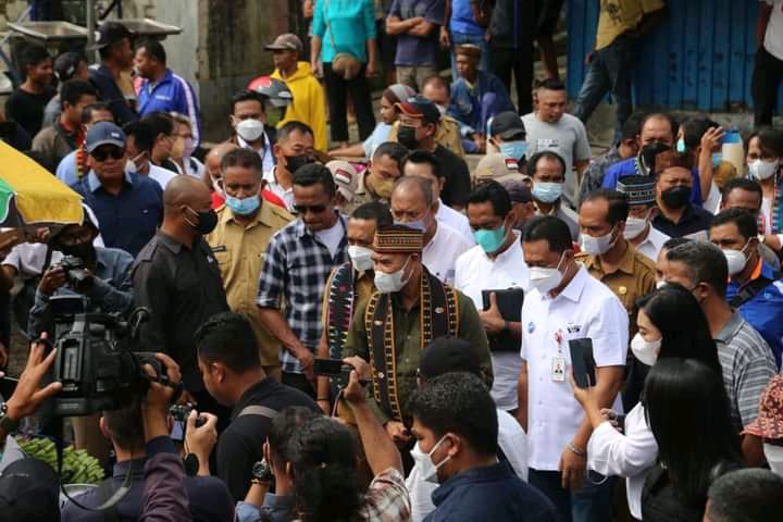 manggarai gub di pasar inpres