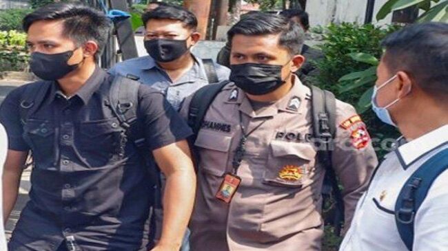 Bharada E saat tiba di Kantor Komnas HAM