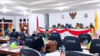 Sidang dprd sumbar2