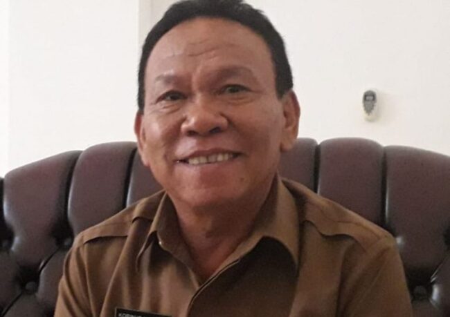 Bupati Kupang Korinus Masneno1