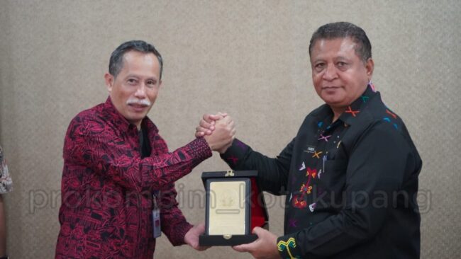 kota kupang sekda