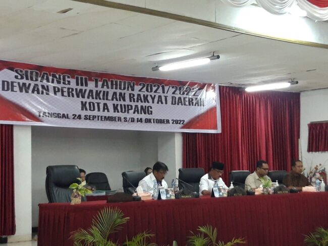kota kupang sidang dewan