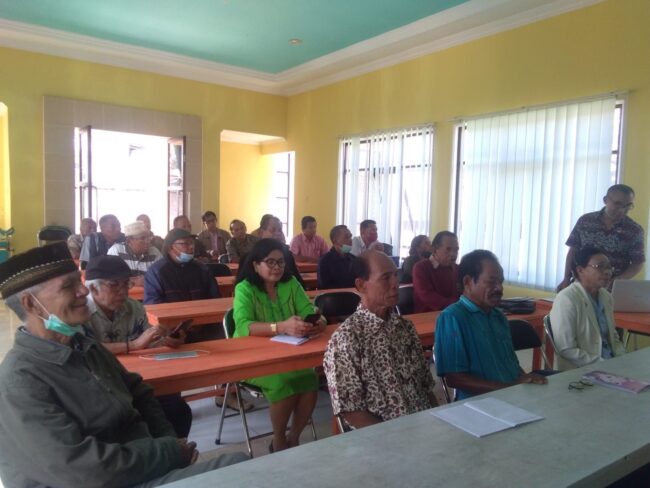 ruteng sekolah lansia