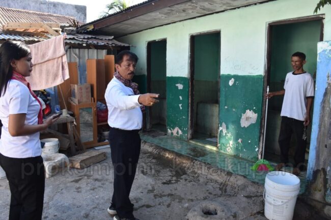 kota kupang pantau sekolah