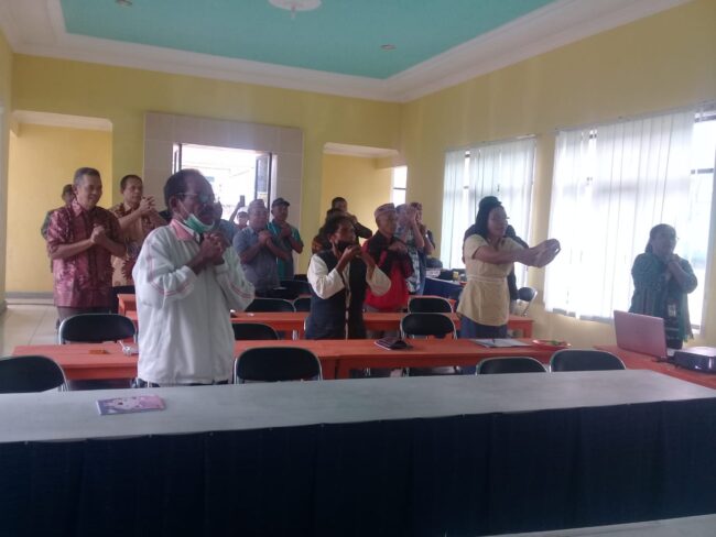 manggrai sekolah lansia