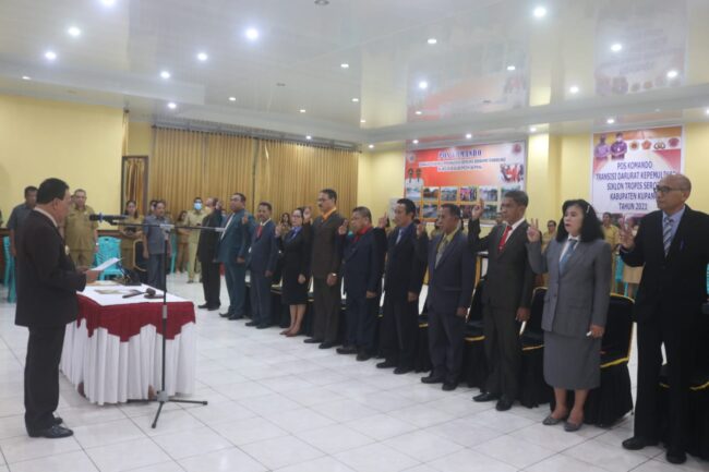 KUPANG PEJABAT ESELON