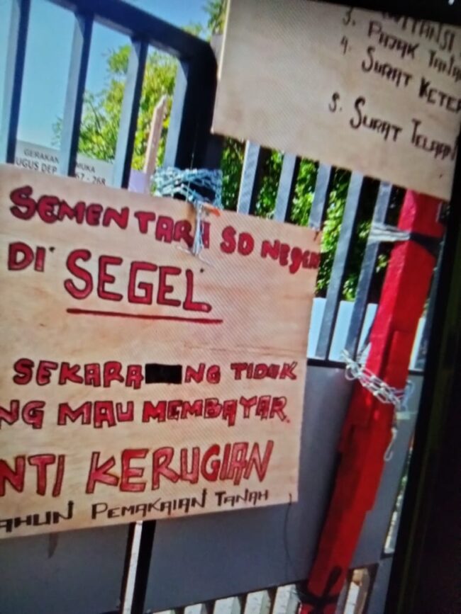kota kupang sekolah disegel