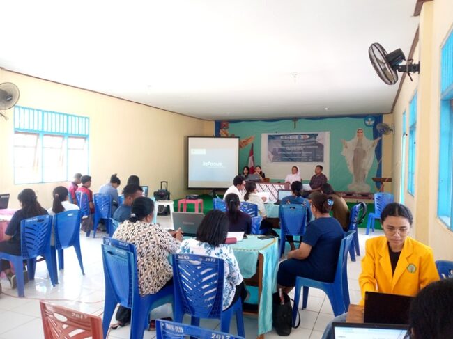Undana Gandeng IKTL Gelar PKM Bagi Guru SMP Ratu Damai 1 undana2