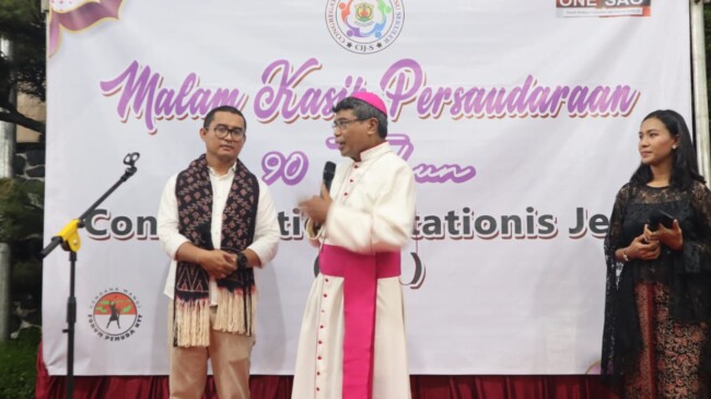 Pewartaan di Era Digital (Catatan pada HUT ke-1 Tahbisan Uskup Agung Ende Mgr Paulus Budi Kleden SVD) 1 IMG 20250823 WA0002