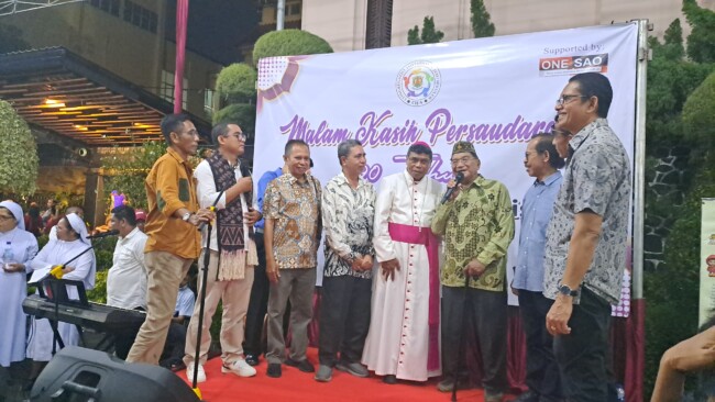 Pewartaan di Era Digital (Catatan pada HUT ke-1 Tahbisan Uskup Agung Ende Mgr Paulus Budi Kleden SVD) 1 IMG 20250823 WA0004